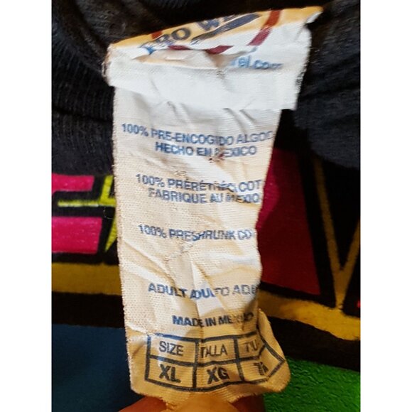 Vintage Family Guy Graphic Tshirt Size XL Black Short Sleeve - Picture 6 of 9